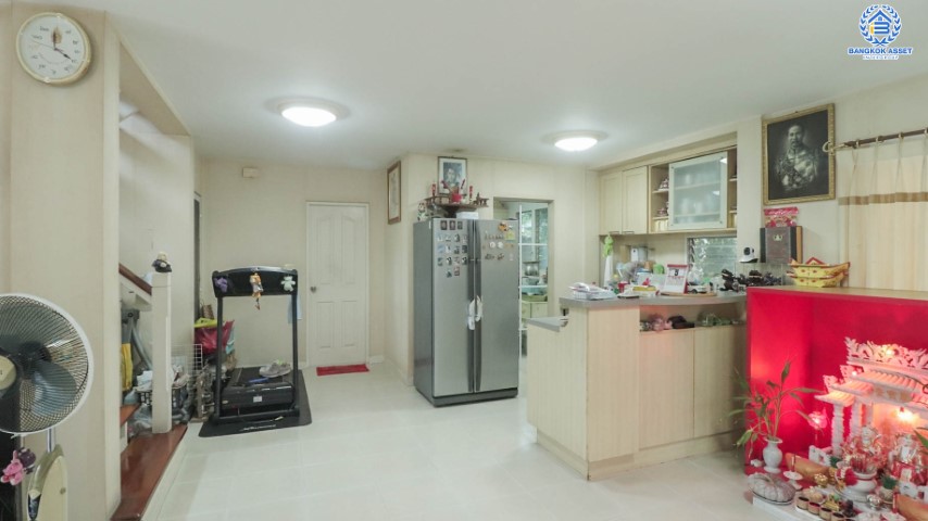 *****บ้านเดี่ยวมือสองกรุงเทพมหานคร โครงการ มัณฑนา เพชรเกษม81  บ้านเดี่ยวหลังใหญ่ พร้อมอยู่ คุณภาพระดับ L&H เนื้อที่ 62.7 ตร.ว. ฟังก์ชัน 3 ห้องนอน 3 ห้องน้ำ 1 ที่จอดรถ บนทำเลเชื่อมต่อ ถนนเพชรเกษม ,ถนนมาเจริญ ,ถนนพุทธมณฑล ใกล้จุดขึ้นทางด่วน "เพชรเกษม" จองเลย!